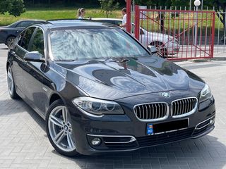 BMW 5 Series foto 3