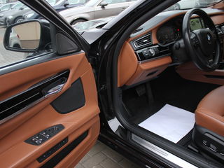 BMW 7 Series foto 13