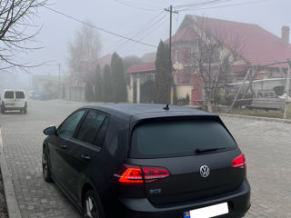 Volkswagen Golf foto 2