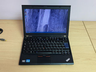 Ноутбук Lenovo ThinkPad X220 с наушниками и колонками foto 4