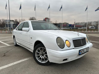 Mercedes E-Class