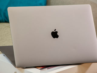 Macbook Pro 16 2020/ Core I7 9750H/ 16Gb Ram/ Radeon Pro 5300M/ 500Gb SSD/ 16" Retina/ 223Cycles!! foto 11