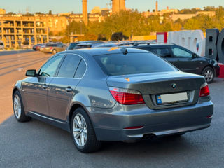 BMW 5 Series foto 7