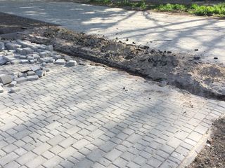Реставрация дворов и тротуарной плитки - брусчатки.
