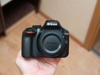 Nikon D3300 Kit (5000 de cadre) foto 2