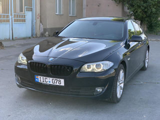 BMW 5 Series foto 3