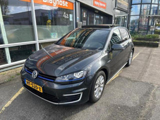 Volkswagen Golf foto 1