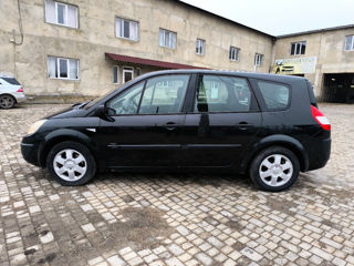 Renault Grand Scenic foto 4