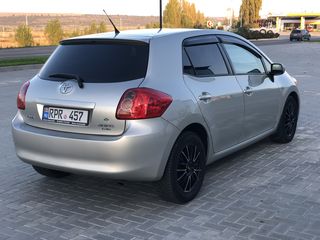 Toyota Auris foto 4