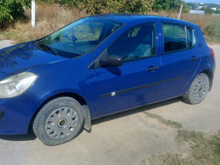 Renault Clio foto 8