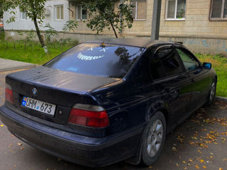 BMW 5 Series foto 4