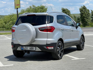 Ford EcoSport foto 3