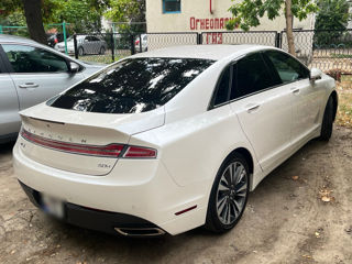 Lincoln MKZ foto 2