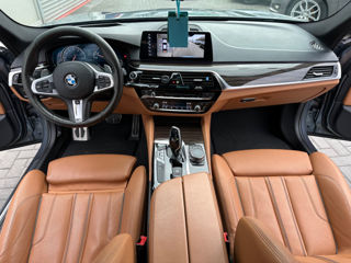 BMW 5 Series foto 10