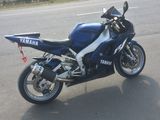 Yamaha R1 foto 4
