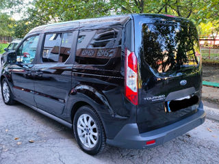 Ford Tourneo Connect foto 2