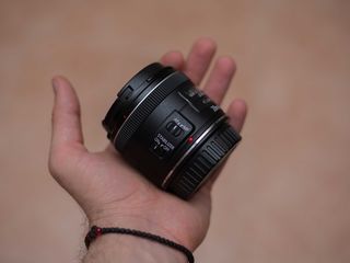 Canon 28mm 2.8 IS foto 3