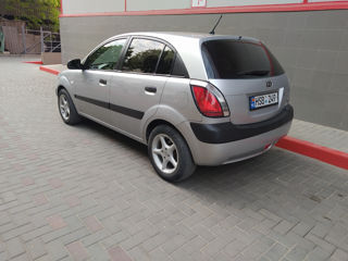 KIA Rio foto 3