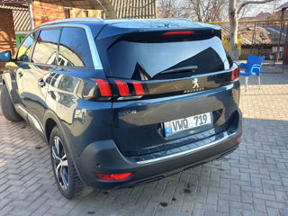 Peugeot 5008 foto 3