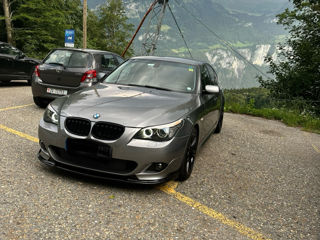 BMW 5 Series foto 2