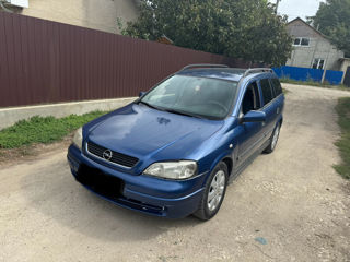 Opel Astra foto 1