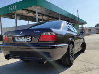 BMW 7 Series foto 2