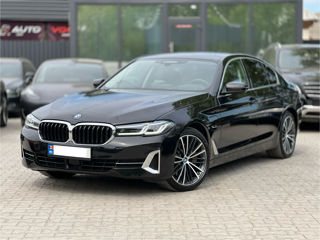 BMW 5 Series foto 1