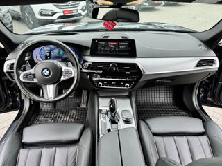 BMW 5 Series foto 8