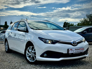 Toyota Auris foto 2