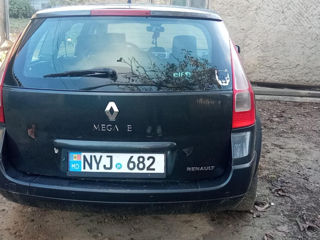 Renault Megane foto 2