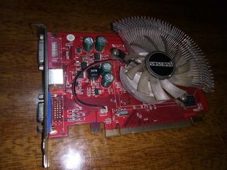 Видеокарта Radeon HD 3650 на 512 МБ GDDR-3 PCI-E x16, отличная foto 1