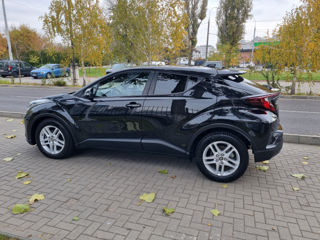 Toyota C-HR foto 8