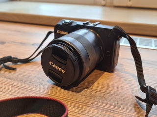 Canon EOS M foto 1