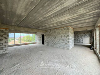 Casă! Cheltuitor, str. Doina, 180m2 + 7 ari! Variantă albă! foto 2