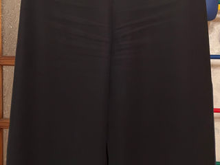 Продаются женские брюки Dsquared2,Balizza размера M/L и джинсовый шорты- комбинезон cache cache M foto 2