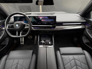 BMW 5 Series foto 10