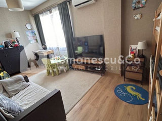 Apartament cu 2 camere, 74 m², Botanica, Chișinău foto 2