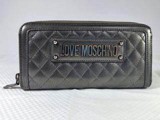 Кошелек Love Moschino. Состояние идеальное. Размер 20 х 10 см
