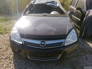 Opel Astra foto 1
