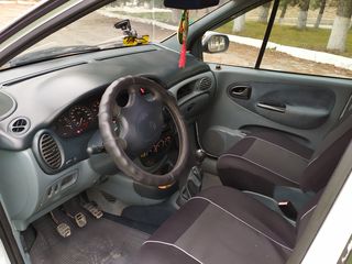 Renault Scenic foto 8