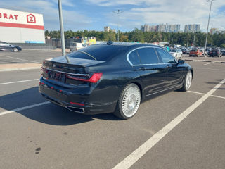 BMW 7 Series foto 2