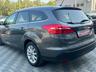 Ford Focus foto 8