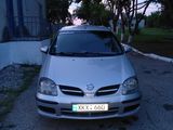 Nissan Almera Tino foto 4