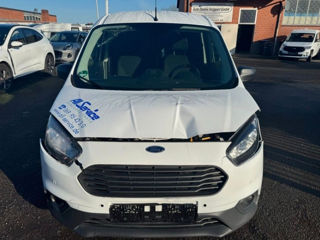 Ford Transit Courier foto 6