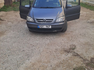 Opel Zafira foto 5