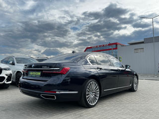 BMW 7 Series foto 7