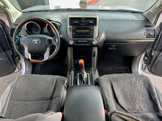 Toyota Land Cruiser Prado foto 11