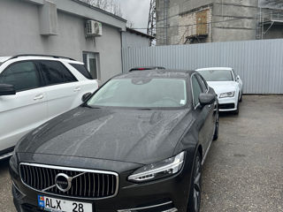 Volvo S90 foto 2