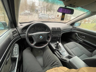 BMW 5 Series foto 7