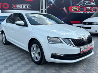 Skoda Octavia foto 2